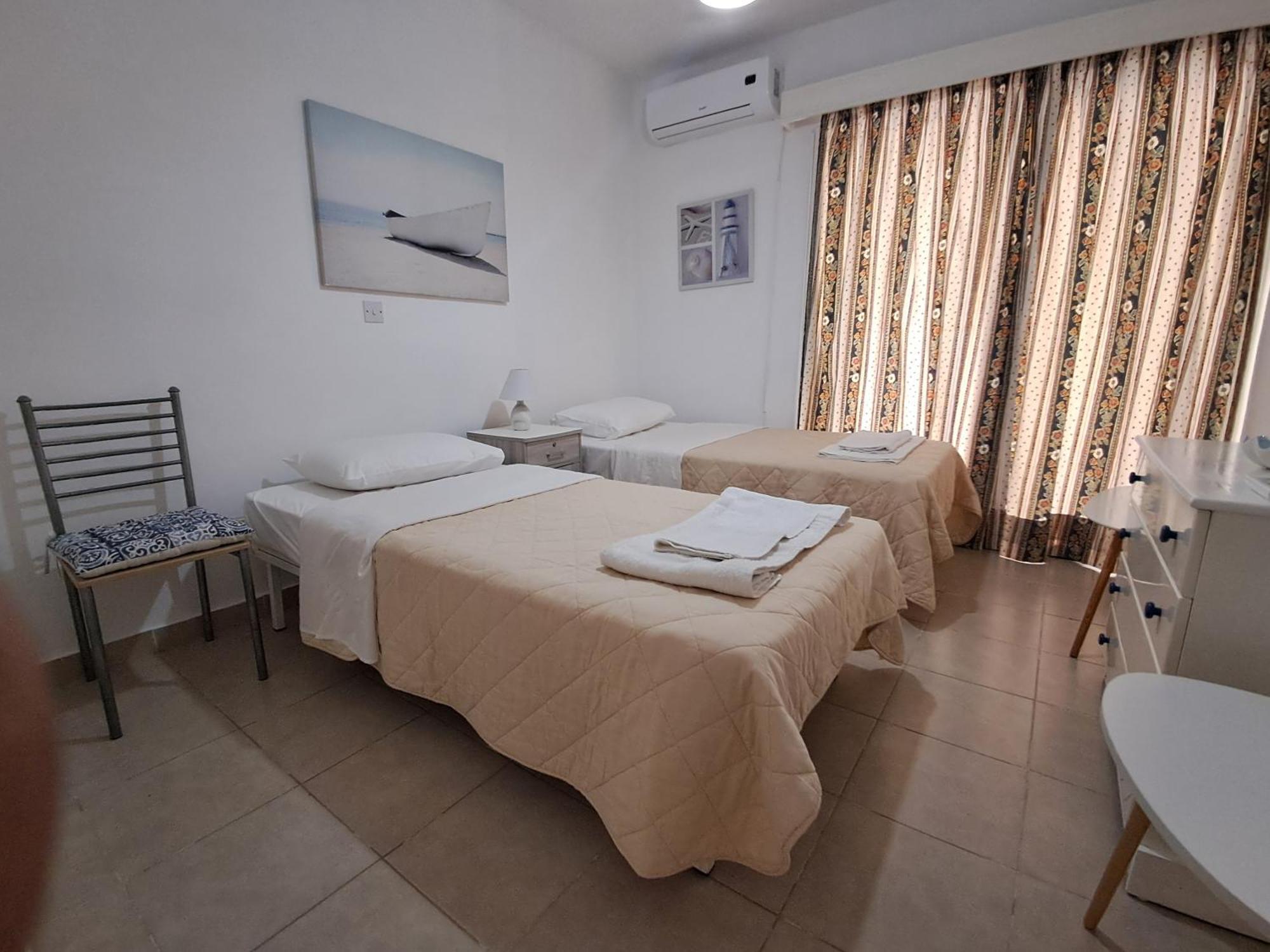 Lca2 Flat For You Apartment Larnaca Bagian luar foto