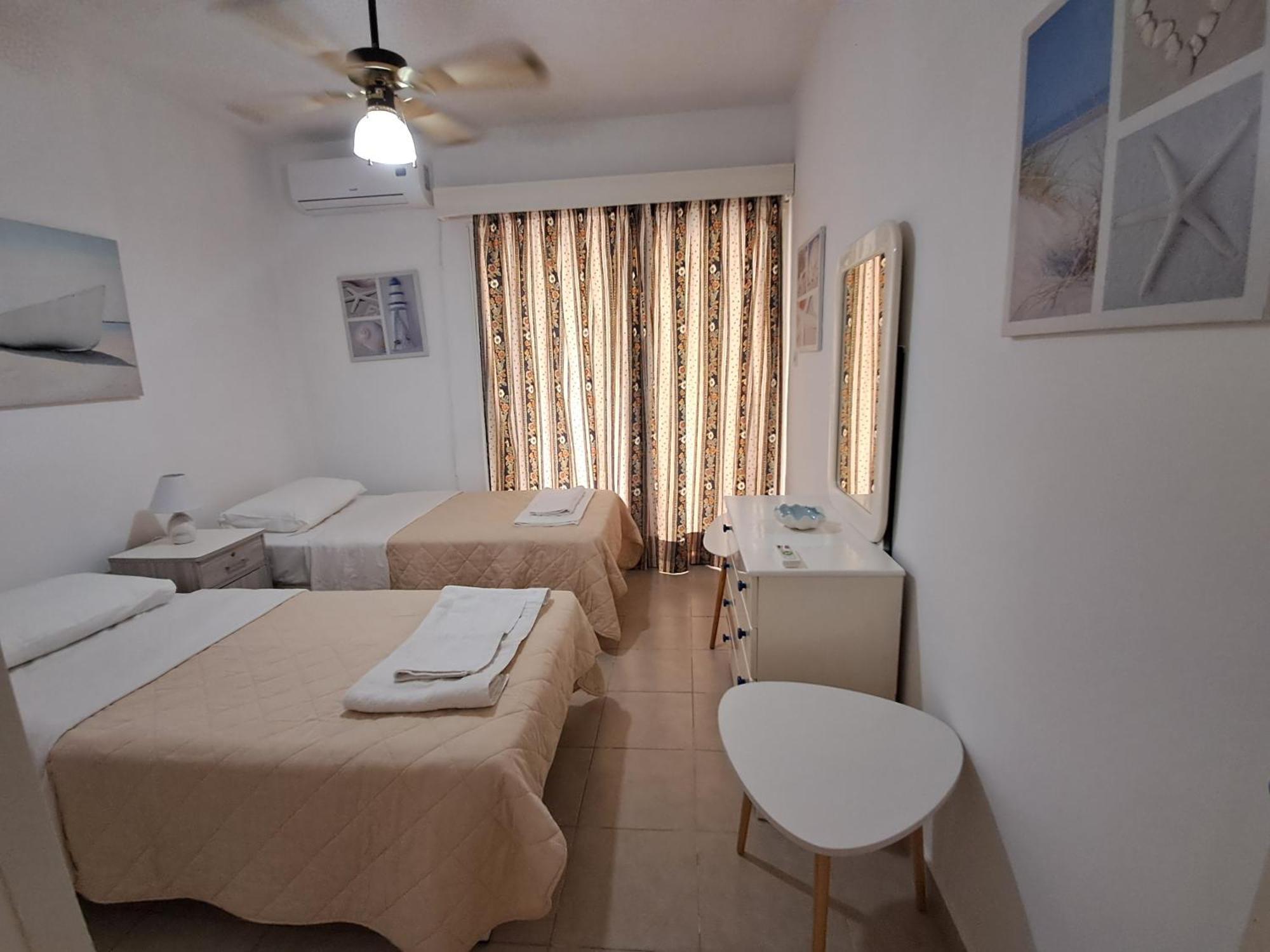 Lca2 Flat For You Apartment Larnaca Bagian luar foto