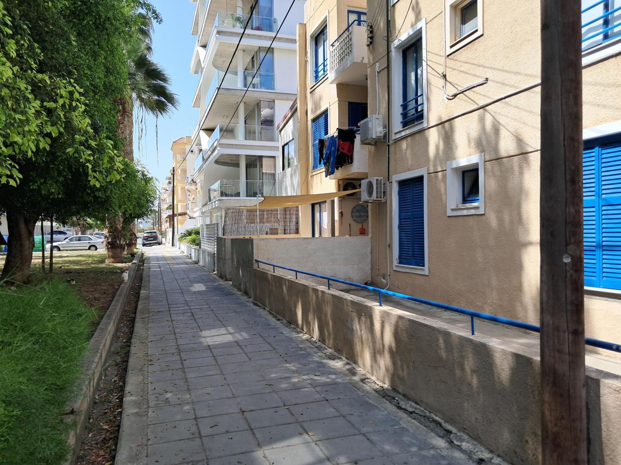 Lca2 Flat For You Apartment Larnaca Bagian luar foto