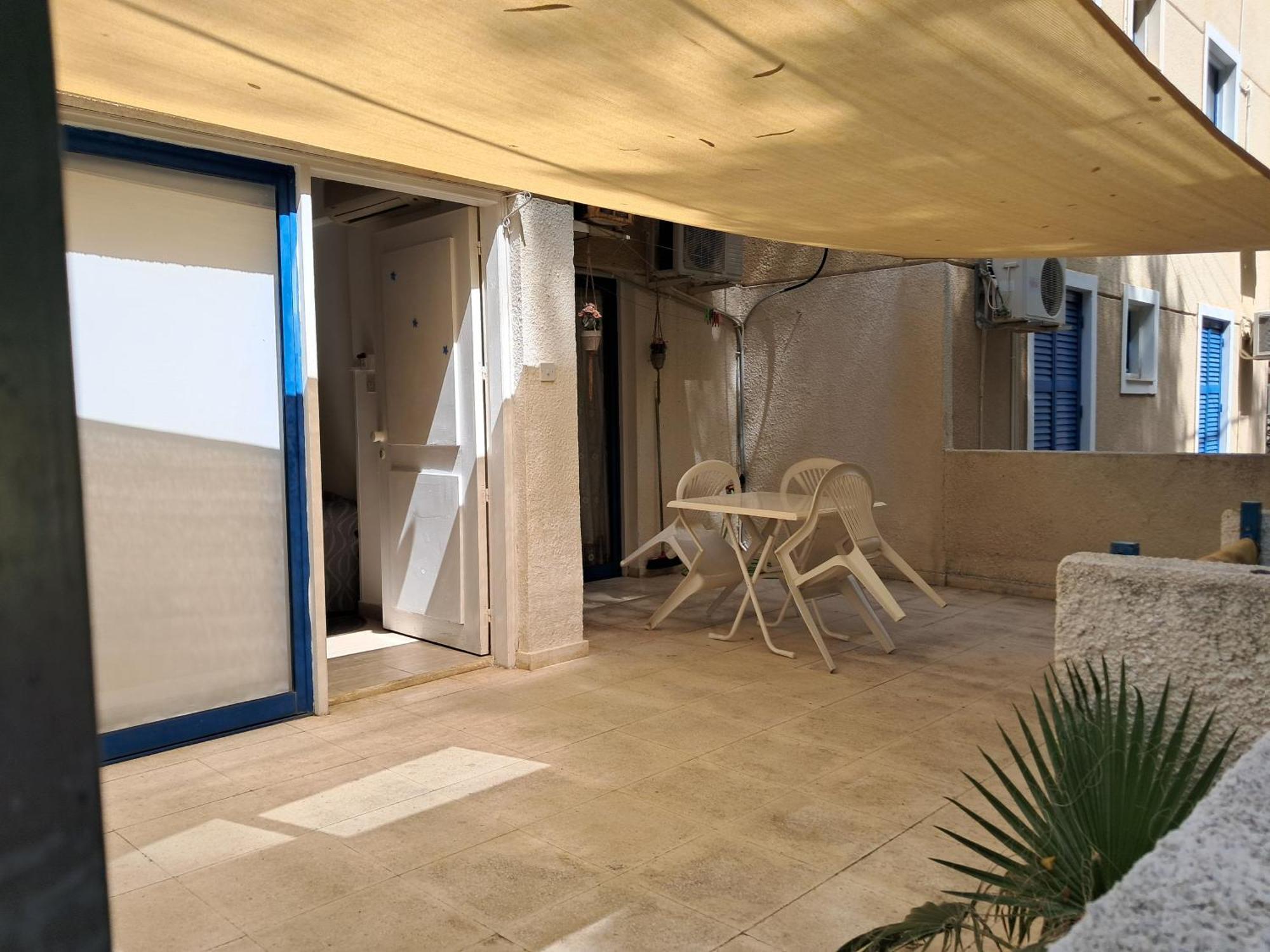 Lca2 Flat For You Apartment Larnaca Bagian luar foto
