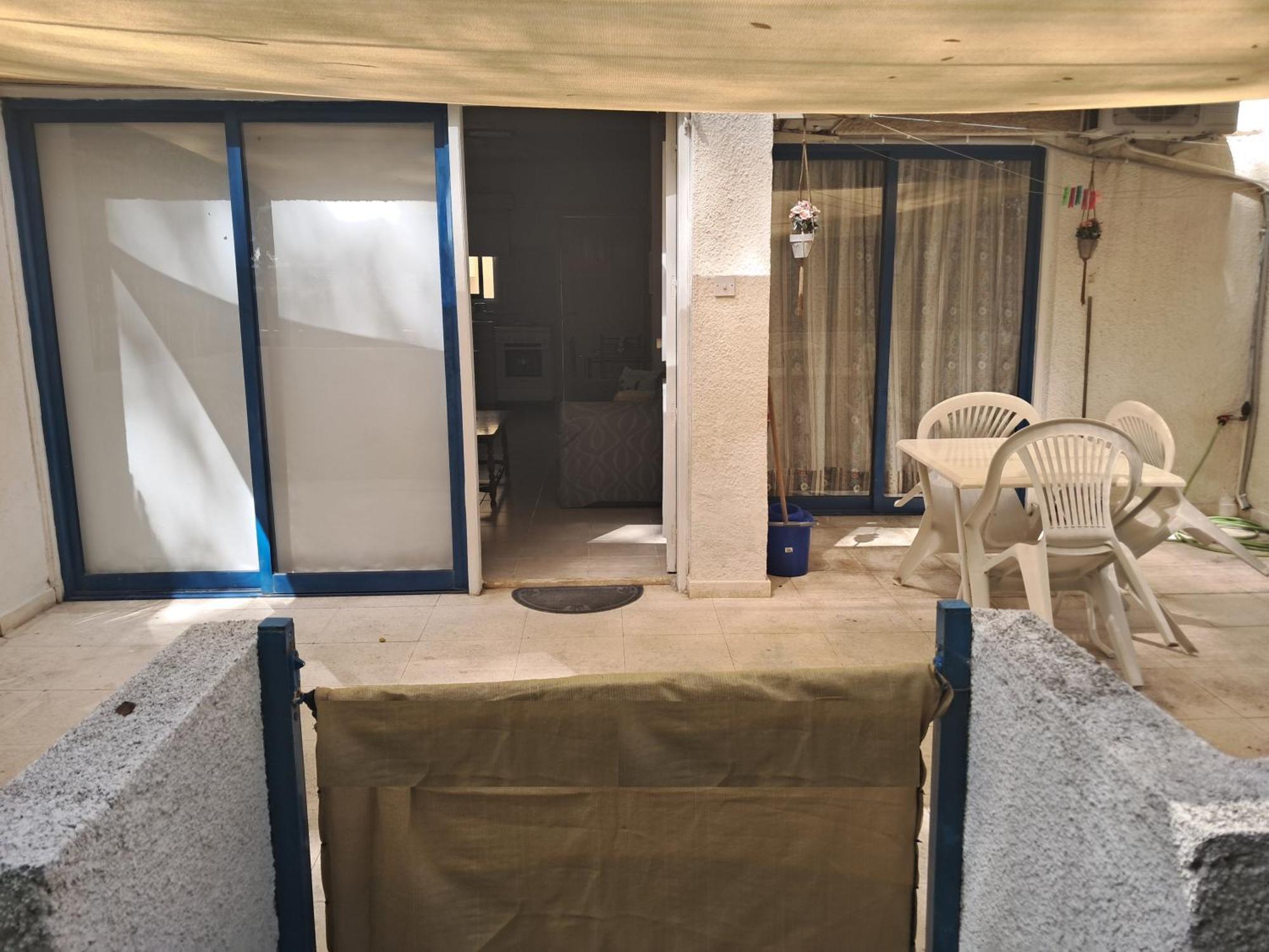 Lca2 Flat For You Apartment Larnaca Bagian luar foto