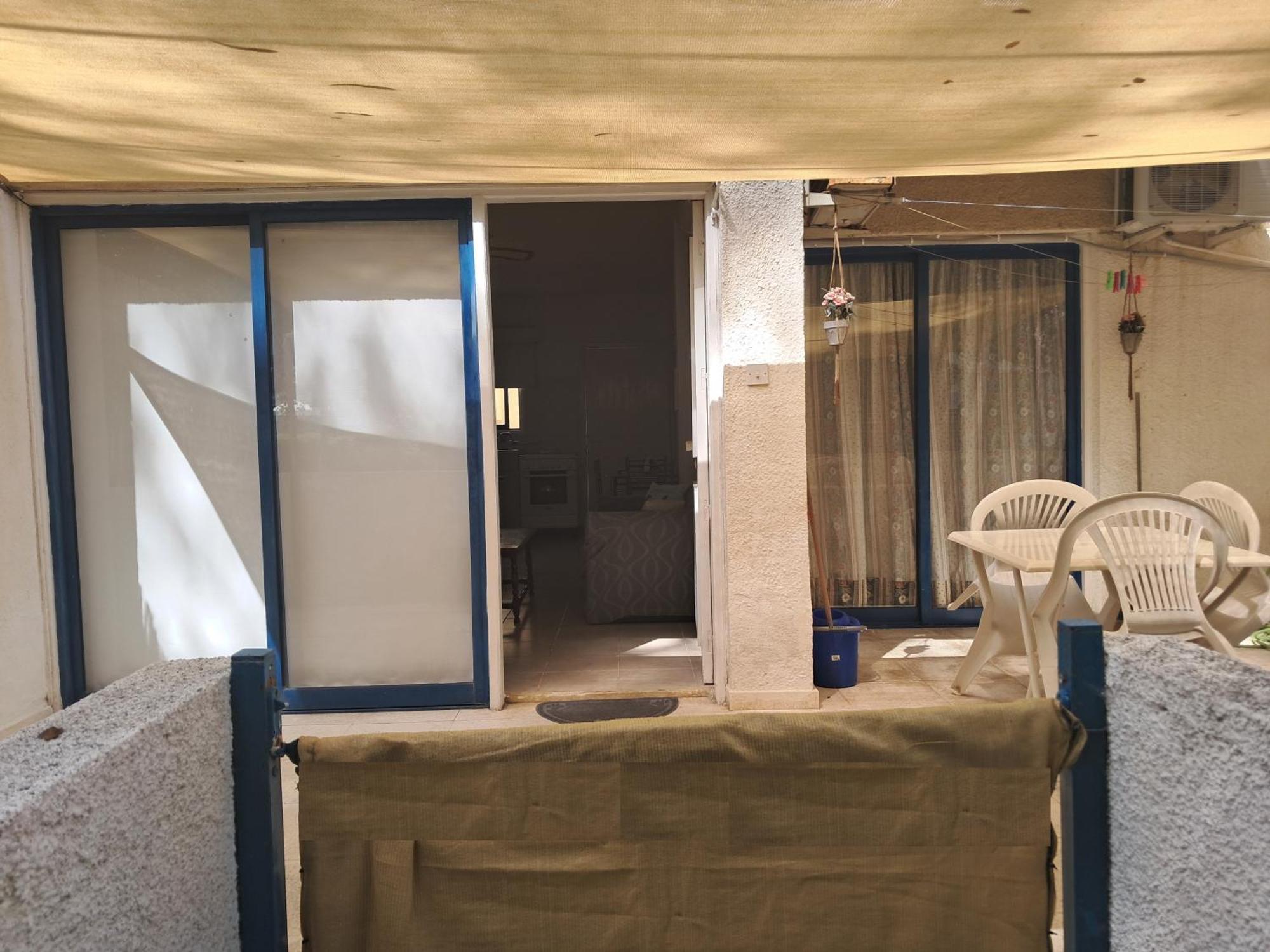 Lca2 Flat For You Apartment Larnaca Bagian luar foto