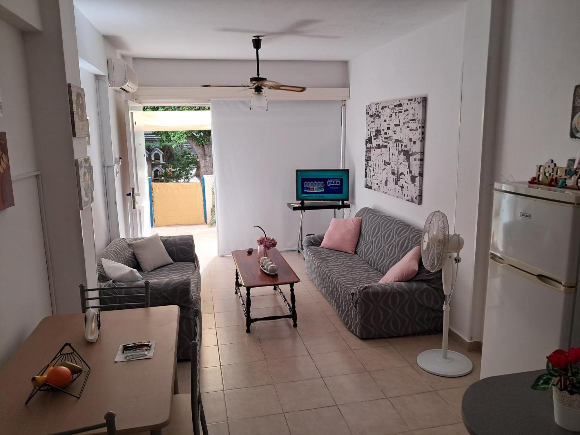 Lca2 Flat For You Apartment Larnaca Bagian luar foto