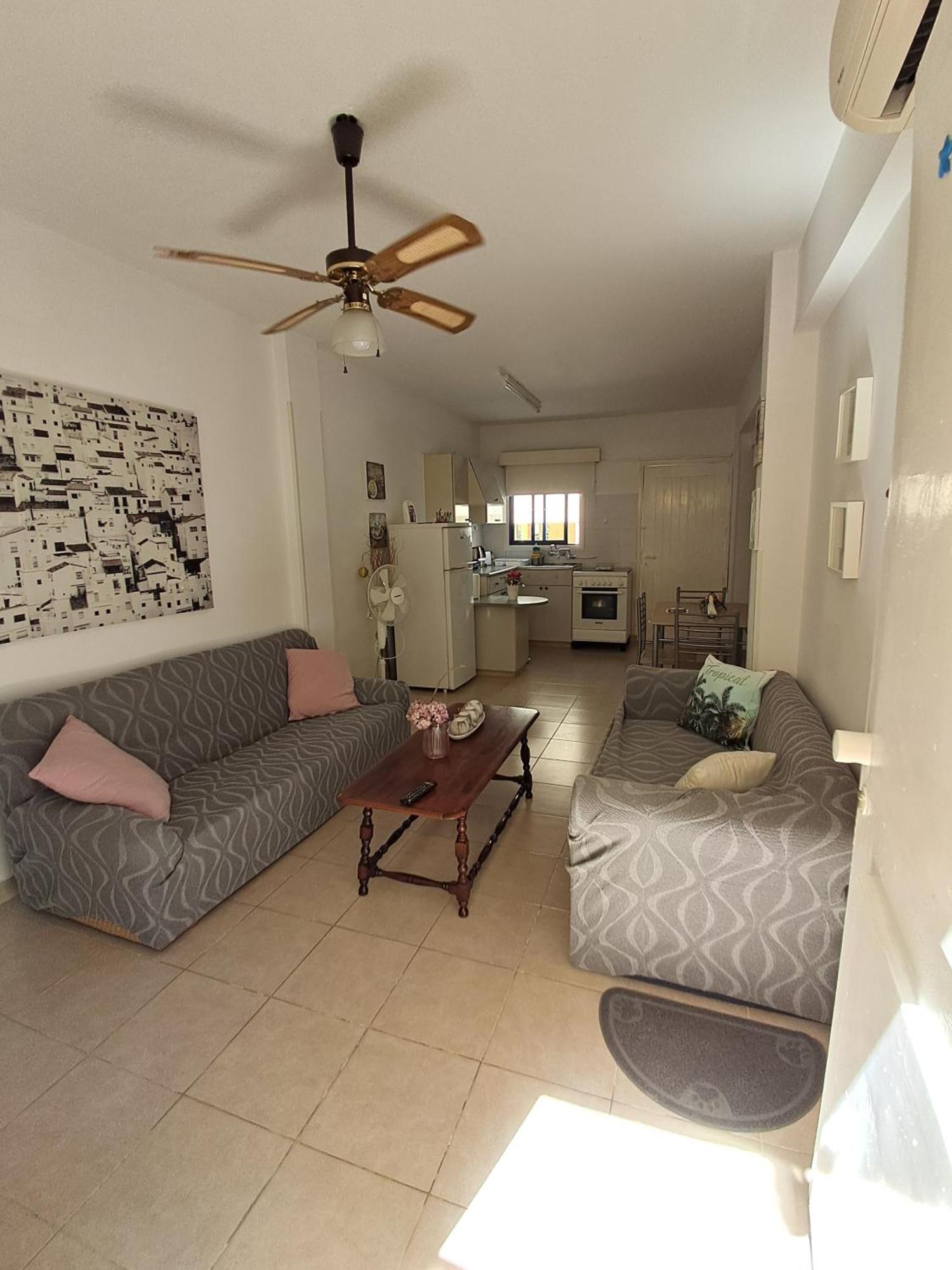 Lca2 Flat For You Apartment Larnaca Bagian luar foto