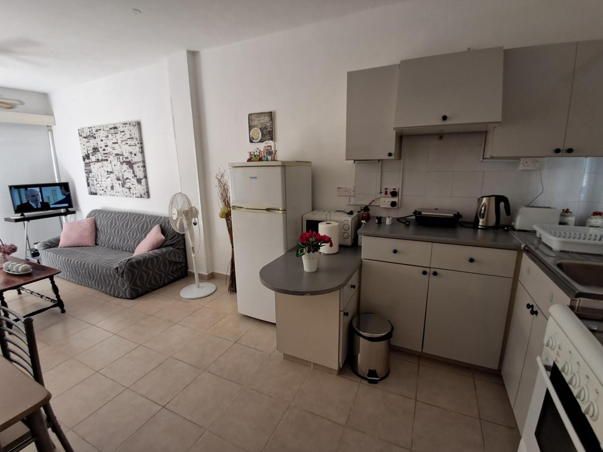 Lca2 Flat For You Apartment Larnaca Bagian luar foto