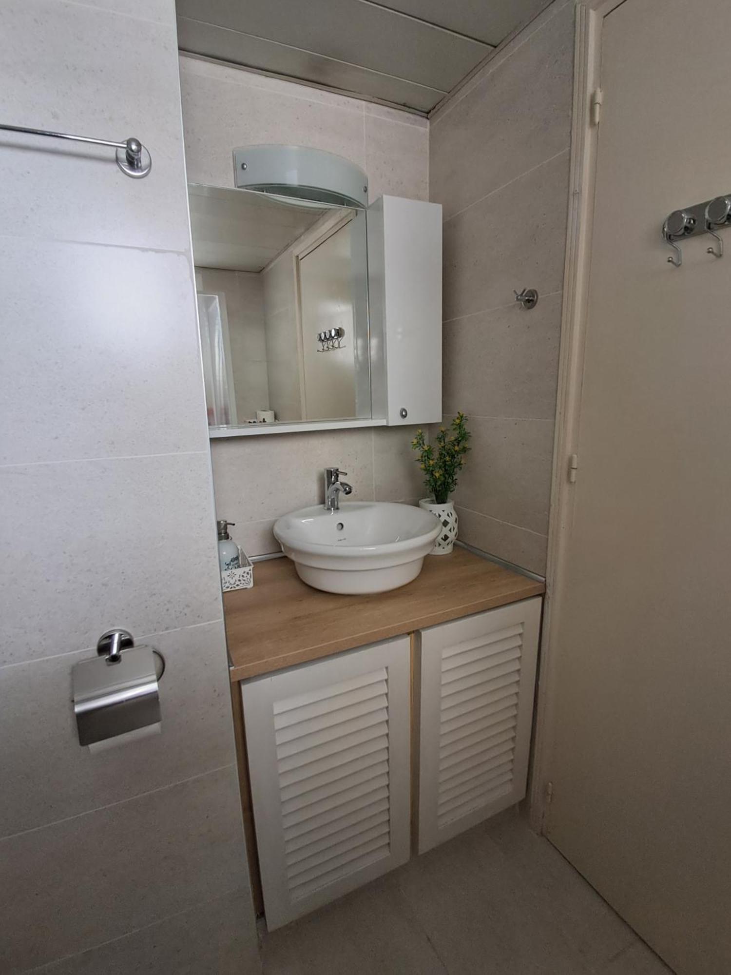 Lca2 Flat For You Apartment Larnaca Bagian luar foto