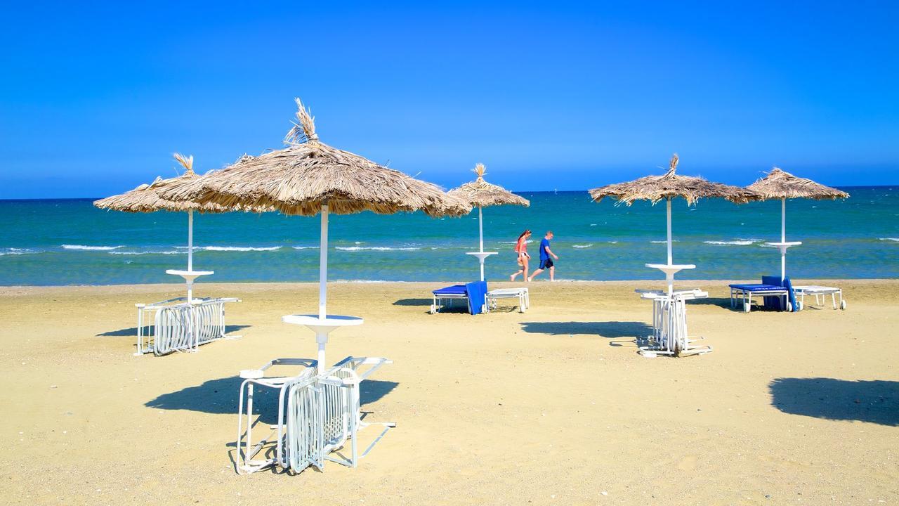 Lca2 Flat For You Apartment Larnaca Bagian luar foto
